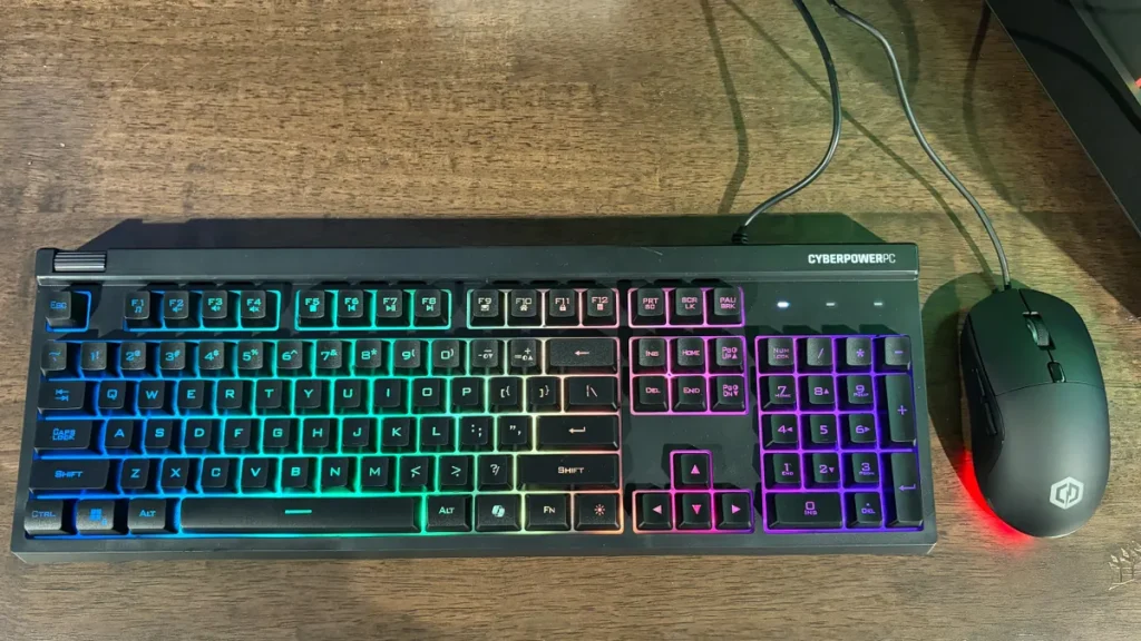 CyberPowerPC Gamer Xtreme GXiVR8080A41 keyboard