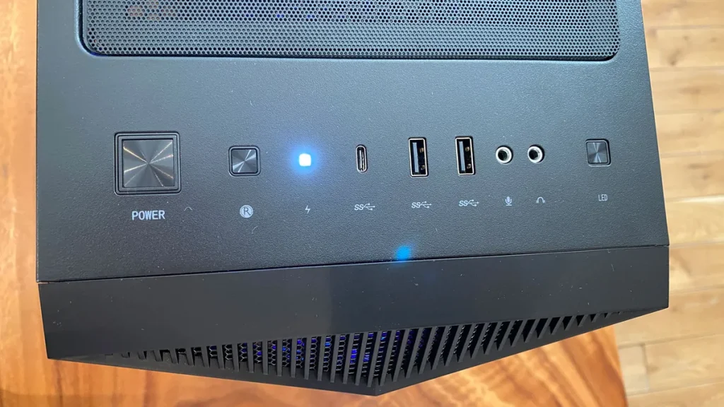MSI Aegis ZS2 C7NVP-1435US ports
