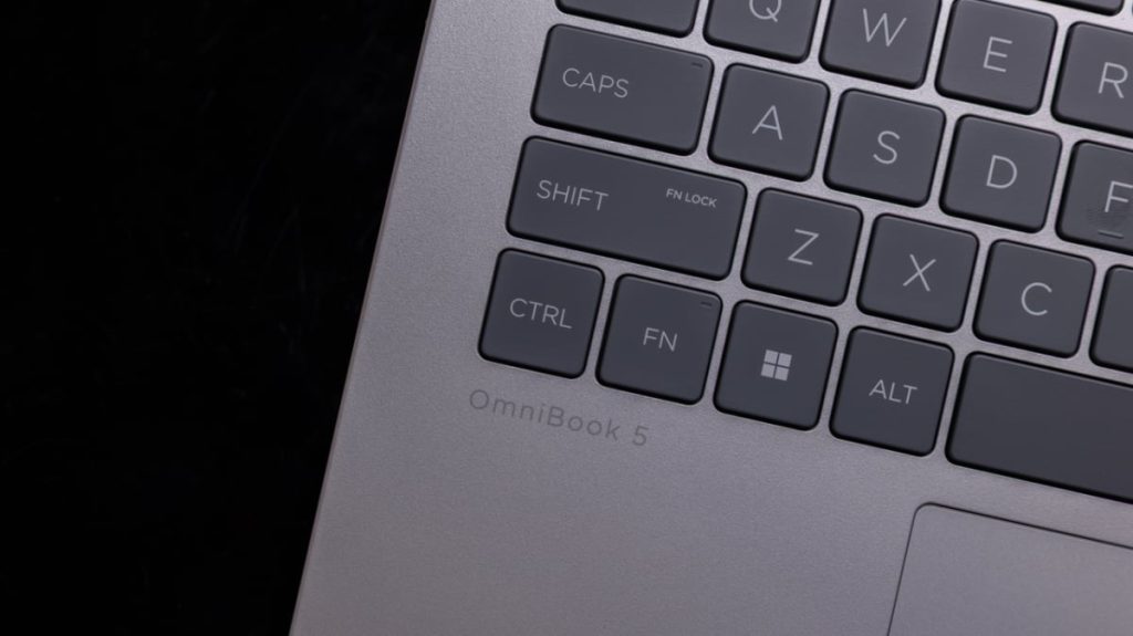 HP OmmiBook 5 (16-fb0299nr) laptop keyboard
