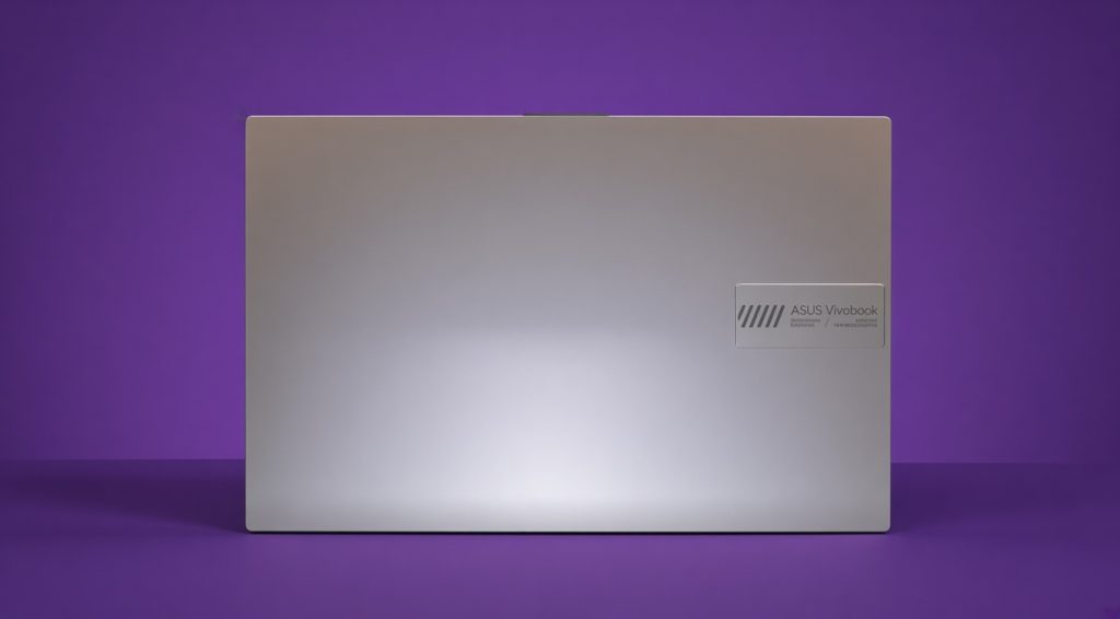 Asus VivoBook Go (E1504FA-AS54) back side view