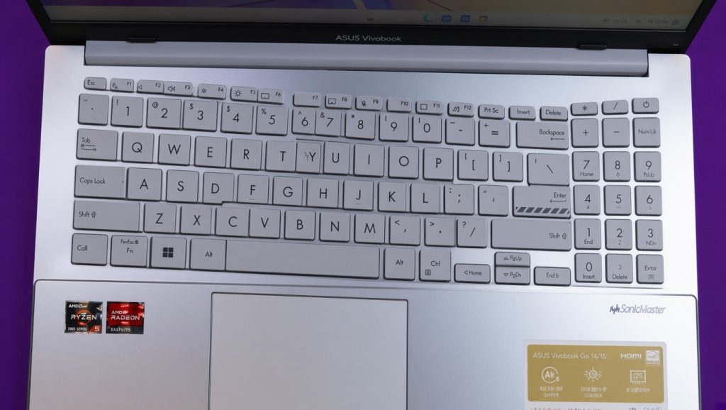 Asus VivoBook Go (E1504FA-AS54) keyboard